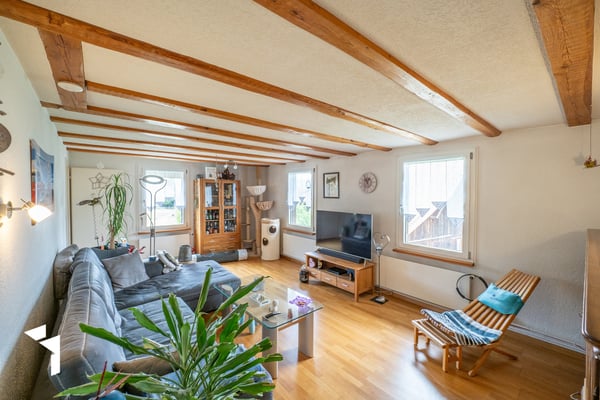 Idyllisch gelegenes Zwei-Generationen-Haus 3