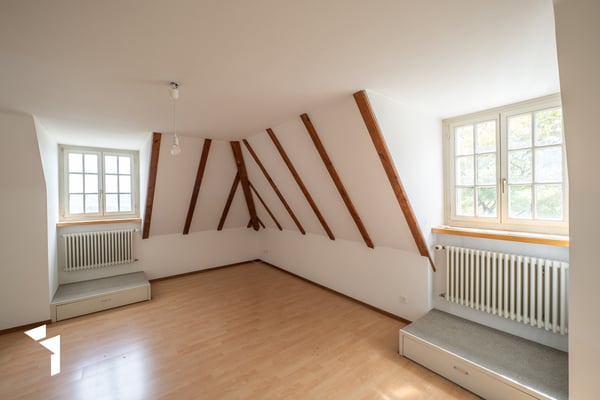 Grosszügige 7.5-Zimmer-Villa mit Panoramasicht 11