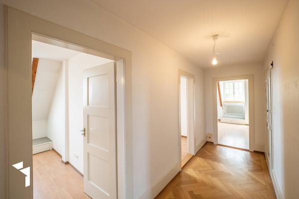 Grosszügige 7.5-Zimmer-Villa mit Panoramasicht 10