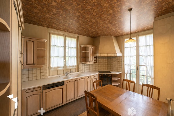 Grosszügige 7.5-Zimmer-Villa mit Panoramasicht 5