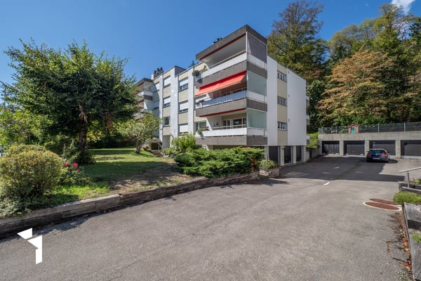 Ruhig gelegene 2.5-Zimmer-Wohnung am Waldrand 11