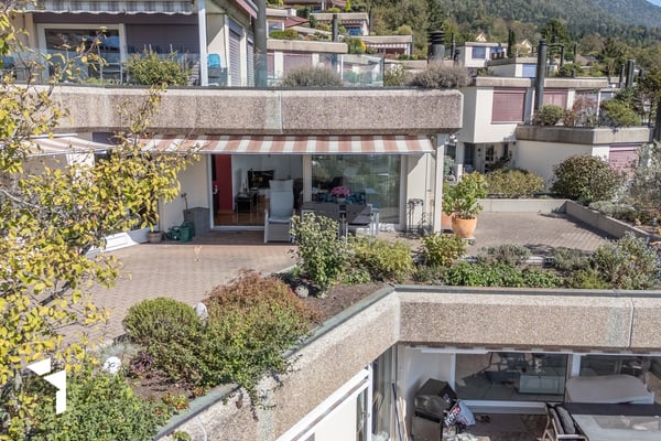 Fehr Immobilien - Aussichtsreiche 4.5-Zimmer-Terrassenwohnung 2