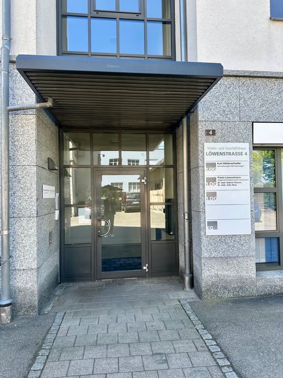 Attraktive, modern ausgebaute Bürofläche an zentraler Lage in Flawil 4