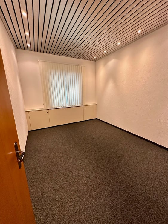 Attraktive, modern ausgebaute Bürofläche an zentraler Lage in Flawil 20