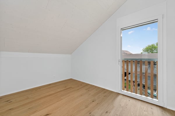 Einzigartige sonnige 1.5-Zimmer-Dachwohnung mit Galerie und Weitsicht 9