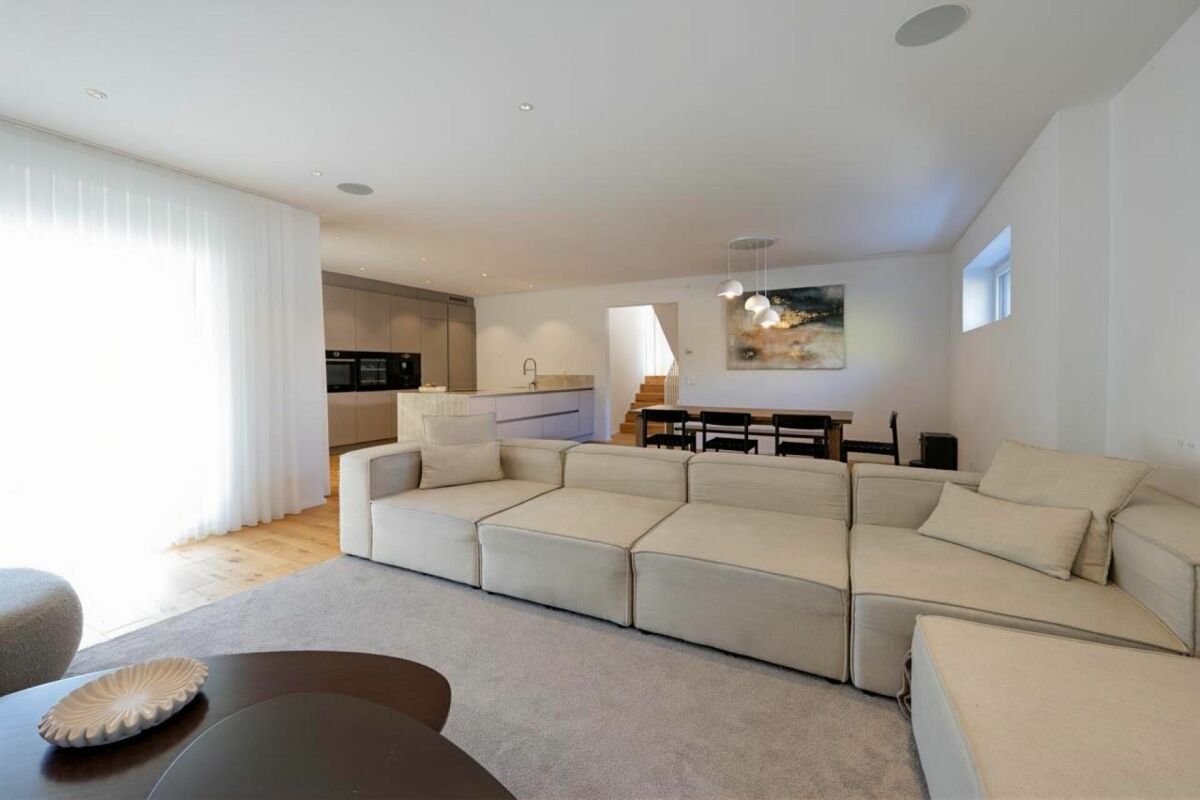 2024 neu aufgebaut - modernes Wohnen auf Neubau-Standard!