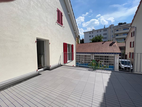 Haus-im-Haus-Feeling: Grosszügige 4-Zimmer-Maisonette-Wohnung in Binningen 15