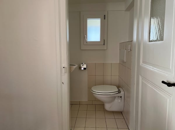 Haus-im-Haus-Feeling: Grosszügige 4-Zimmer-Maisonette-Wohnung in Binningen 13