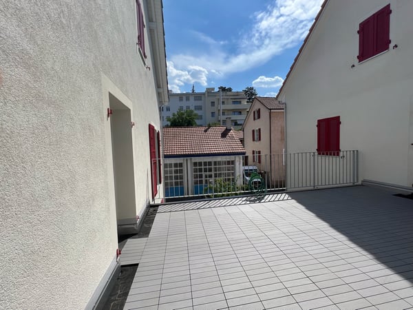 Haus-im-Haus-Feeling: Grosszügige 4-Zimmer-Maisonette-Wohnung in Binningen 16