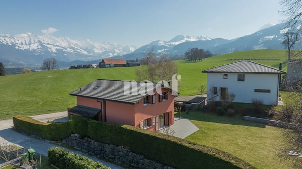 Maison individuelle de 5.5 pièces avec vue sur les Préalpes et le Moléson à vendre à La Tour-de-Trême 2