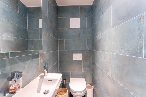 Villa jumelée de 4.5 pièces avec terrasse et balcons à vendre à Vuadens 4
