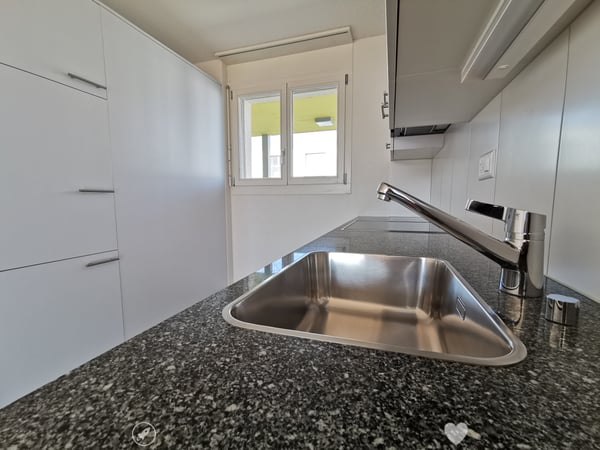 Moderne 2.5-Zimmer-Wohnung in Biel-Mett 2