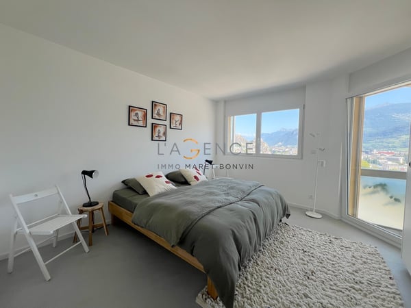 APPARTEMENT 3,5 PCES AVEC VERANDA ET VUE SUR LES CHATEAUX - GRAVELONE 5