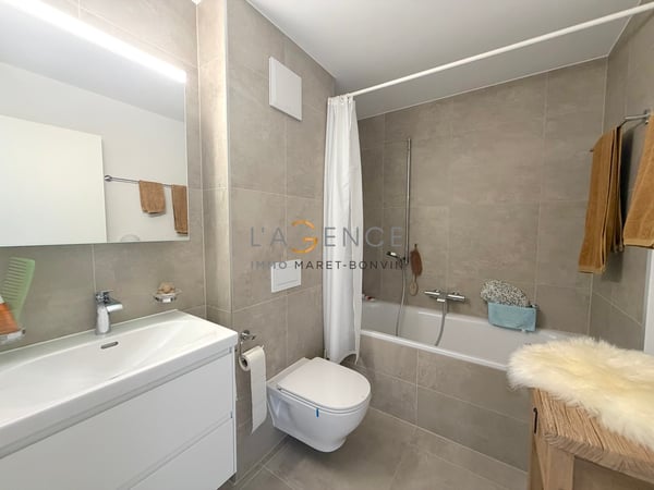 APPARTEMENT DE 4,5 PCES AVEC TERRASSE DE 40M2 - SIGNESE 6