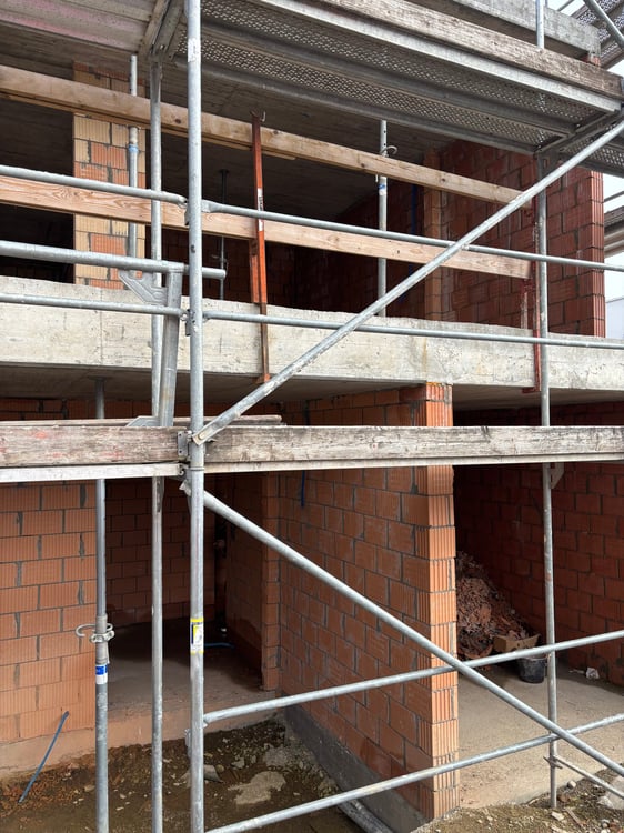 Rohbau Reinach AG: 2 x 3.5-Zimmer-Wohnungen, ca. 125 m2 3