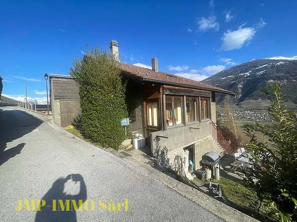 Maison individuelle avec vue panoramique à Ollon VS 1
