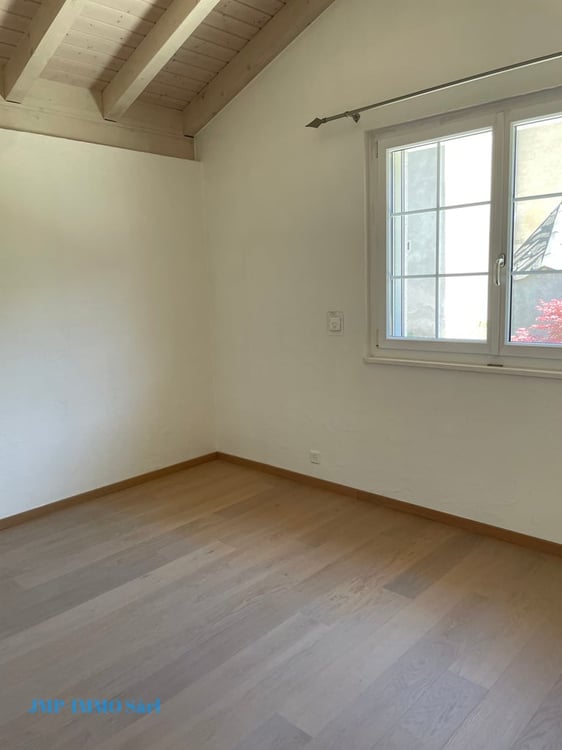 BELLE OPORTUNITÉ villa d'un très bon standing au coeur du village de Granges 33