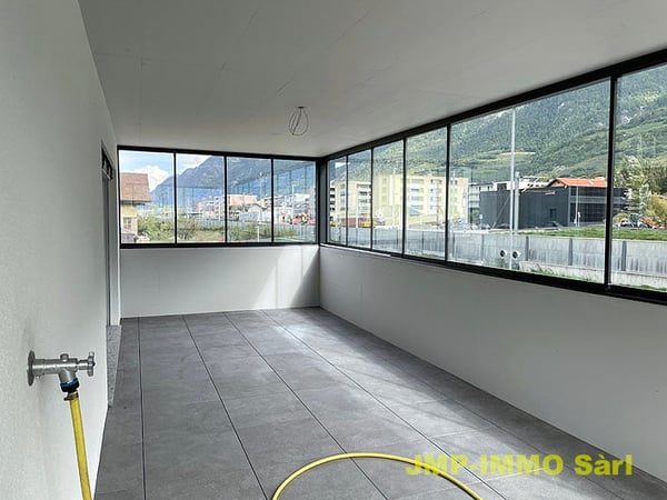 Très bel appartement en attique dans petite PPE 13
