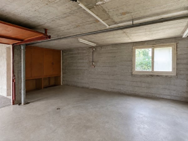 Garage mit Lagerfläche & separater Lagerraum 2