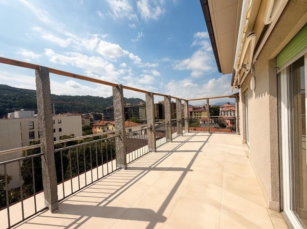 CHIASSO | Ampio appartamento di 4 locali con grande balcone 5