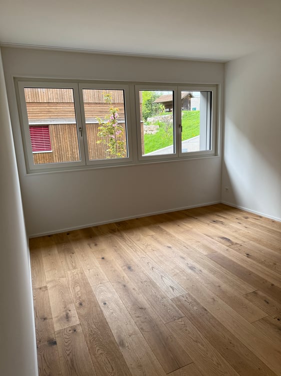 Neubau: Moderne 3 1/2-Zimmer-Wohnung mit Terrasse nahe Kronenplatz 6