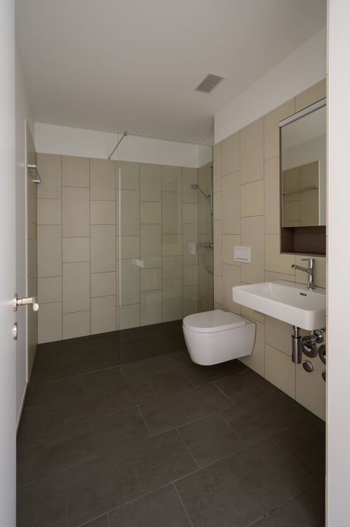 Moderne 2-Zimmer-Wohnung mit grossem Balkon 9