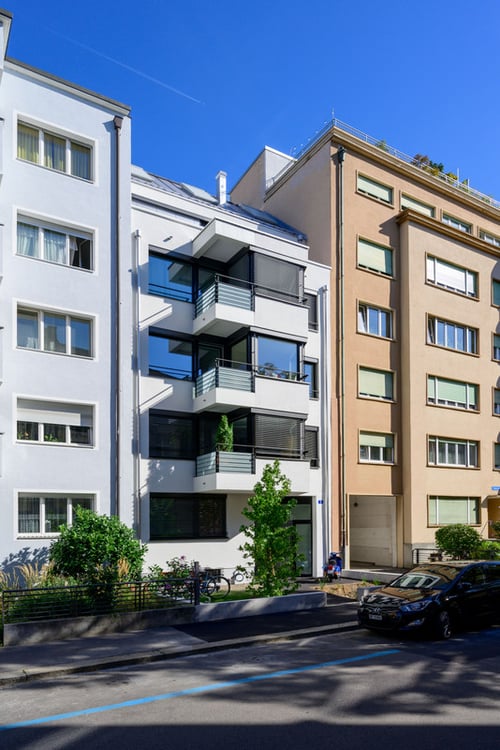 Moderne 2-Zimmer-Wohnung mit grossem Balkon 1