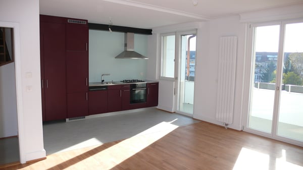 Attraktive 3.5-Zimmer-Maisonette im beliebten Iselin-Quartier 2
