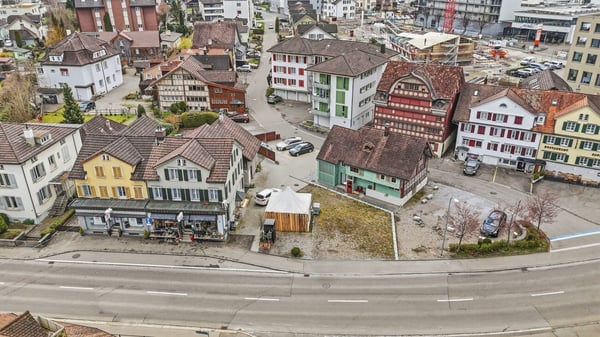 Baugrundstück mit Erweiterungsoption im Zentrum 2