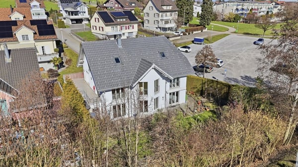 Wohnen mit Komfort und Raum – freistehendes Familienhaus in Wittenbach 1