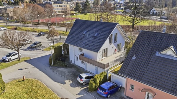 Wohnen mit Komfort und Raum – freistehendes Familienhaus in Wittenbach 4