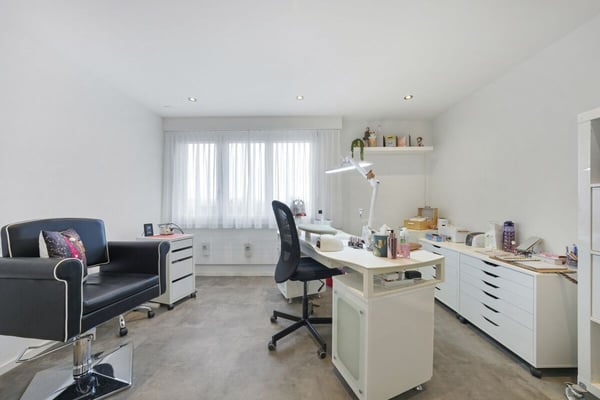 Exklusiver Wohnkomfort: 5.5-Zimmerwohnung mit ca. 150 m² Wohnfläche 9