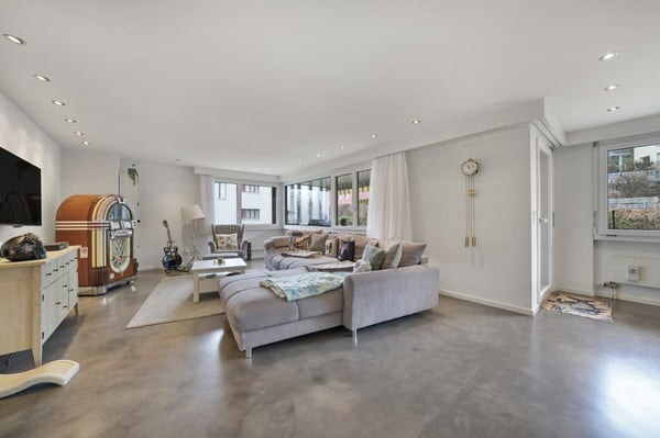 Exklusiver Wohnkomfort: 5.5-Zimmerwohnung mit ca. 150 m² Wohnfläche 1
