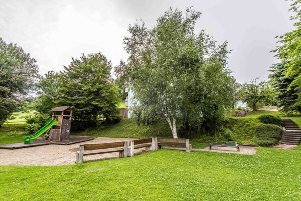 Grosszügige 5.5-Zimmer-Familienwohnung im beliebten Bruggereggquartier 16