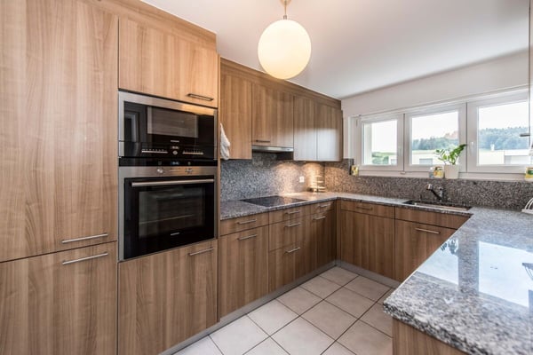 Grosszügige 5.5-Zimmer-Familienwohnung im beliebten Bruggereggquartier 6