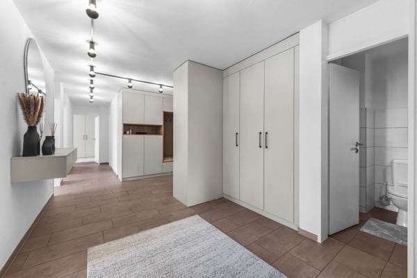 Wohnen mit Komfort und Weitblick – 5.5 Zimmer im Zentrum 10