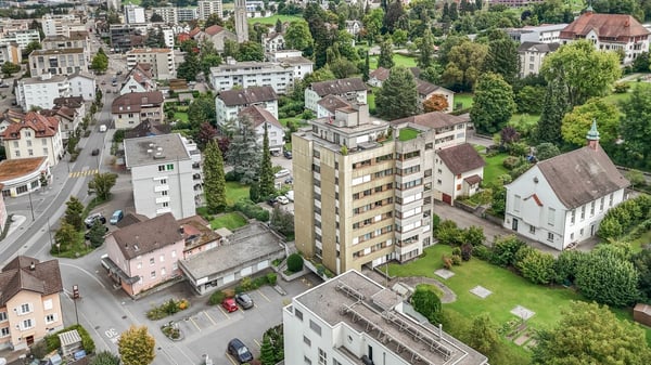 Wohnen mit Komfort und Weitblick – 5.5 Zimmer im Zentrum 22