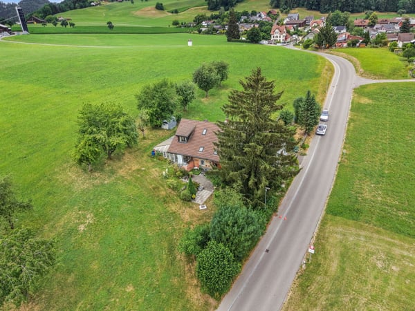 Charmantes Bauernhaus mit zwei Wohneinheiten an idyllischer Alleinlage in Oberwangen (Dussnang) 4