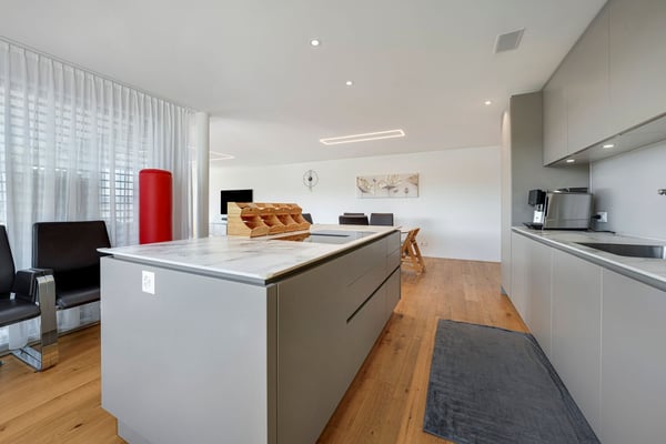 Ein Zuhause mit Weit- und Bergblick sowie hoher Wohnqualität 6