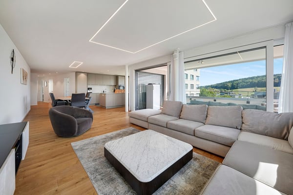 Ein Zuhause mit Weit- und Bergblick sowie hoher Wohnqualität 3