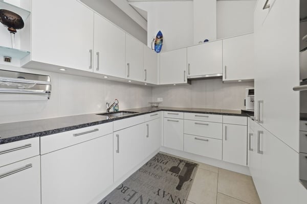 Grosszügige Dachmaisonettewohnung mit viel Licht und drei Balkonen 7
