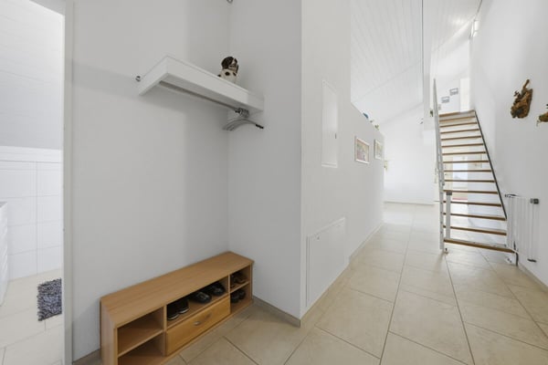 Grosszügige Dachmaisonettewohnung mit viel Licht und drei Balkonen 12
