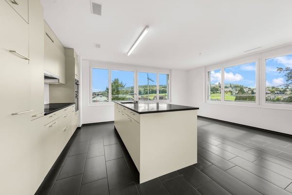 Grosszügiges 5.5-Zimmer-Wohnjuwel mit Weitblick – modern, hochwertig und familienfreundlich 3