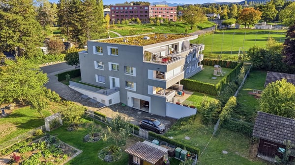 Modern wohnen, die Sonne geniessen und den eigenen Garten erleben – willkommen in Niederuzwil! 20