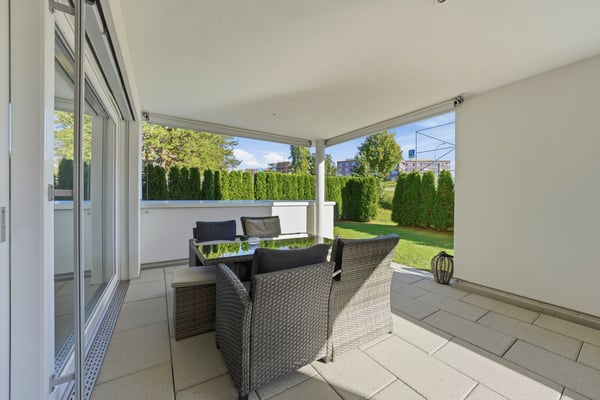 Modern wohnen, die Sonne geniessen und den eigenen Garten erleben – willkommen in Niederuzwil! 8