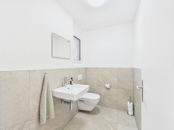 Neuwertiges 6.5-Zimmer-Doppeleinfamilienhaus mit hochwertigem Ausbau in Safenwil 9