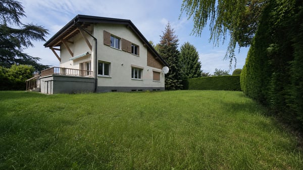 Élégante villa familiale dans un environnement résidentiel à Cointrin 2