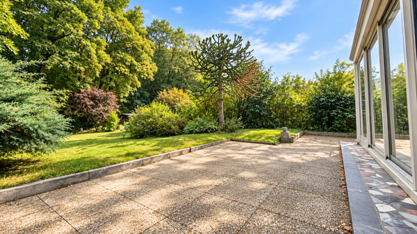 Rare appartement de 5 pièces avec jardin privatif de 500 m² 1