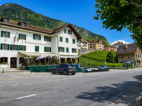Immeuble de rendement avec fort potentiel – 13 appartements, et un restaurant 2