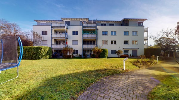 2.5 Zimmerwohnung in Oetwil am See 1